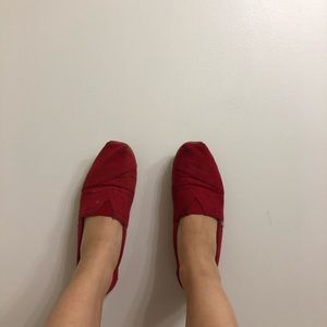 Red Toms